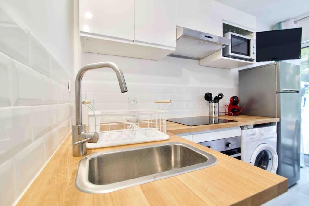 Appartement Le Dyonisos Et Piscine à La Seyne-sur-Mer Extérieur photo